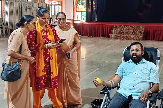 Blood Donation Camp at Don Bosco Hall, Manvelpada, Virar East